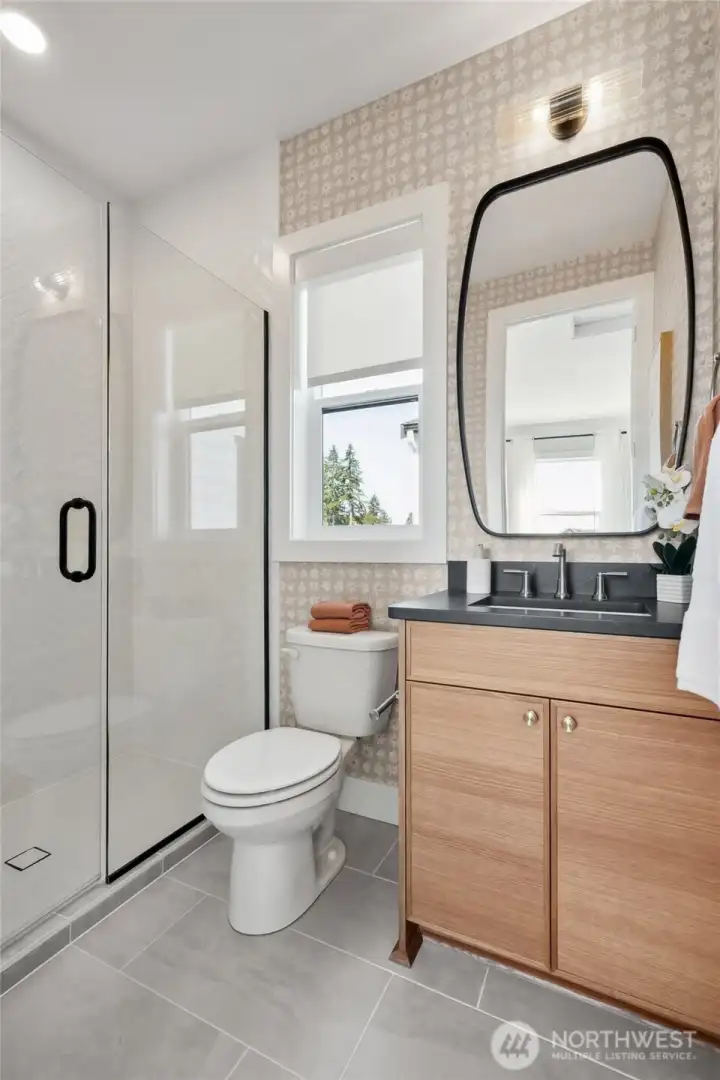 2nd level guest suite bath. Model Home pictures for illustration only. Colors and features may vary