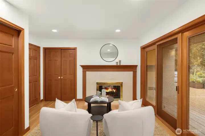 Enjoy the attached room, perfect for office, nursery or seating room