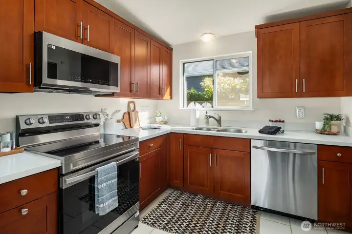 A bright sunny view from your kitchen window!