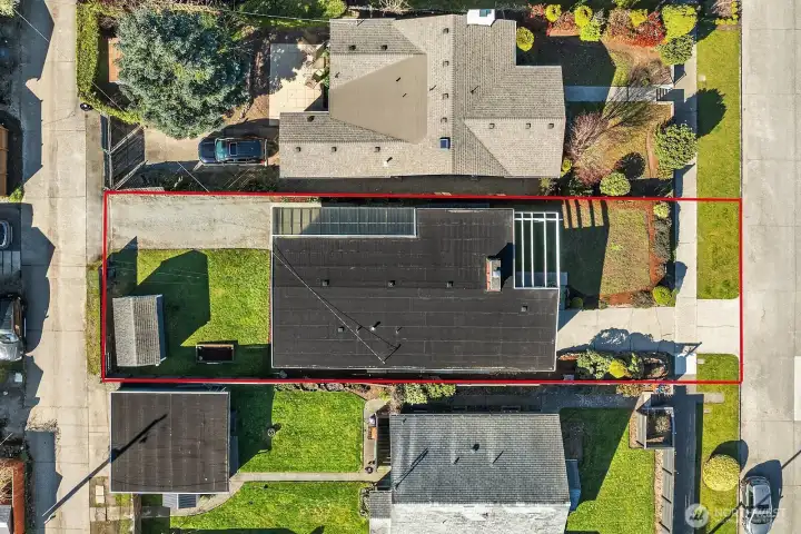 Here you can see the paved alley and approximate lot boundaries.