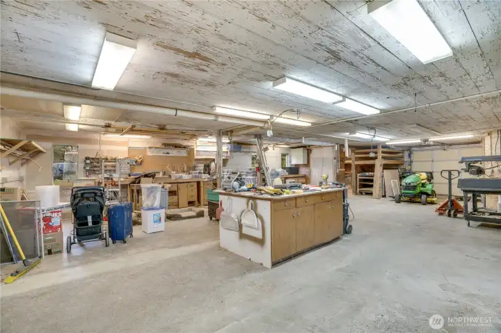 Large Shop
