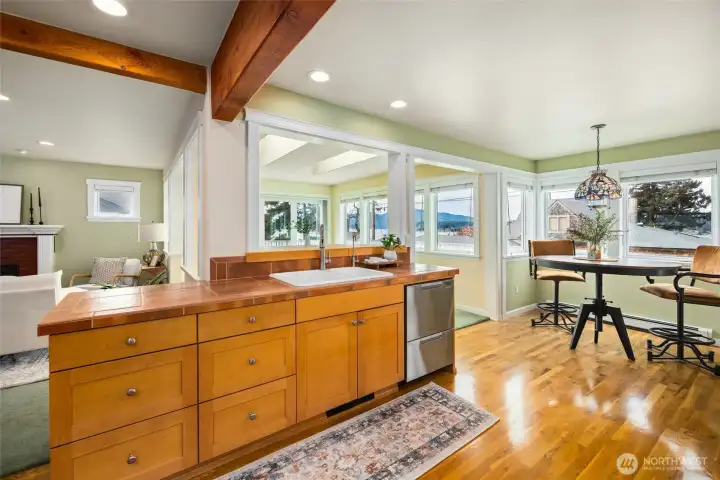 Enjoy your morning coffee at the eat-in area while you gaze out at the boats on Guemes Channel.