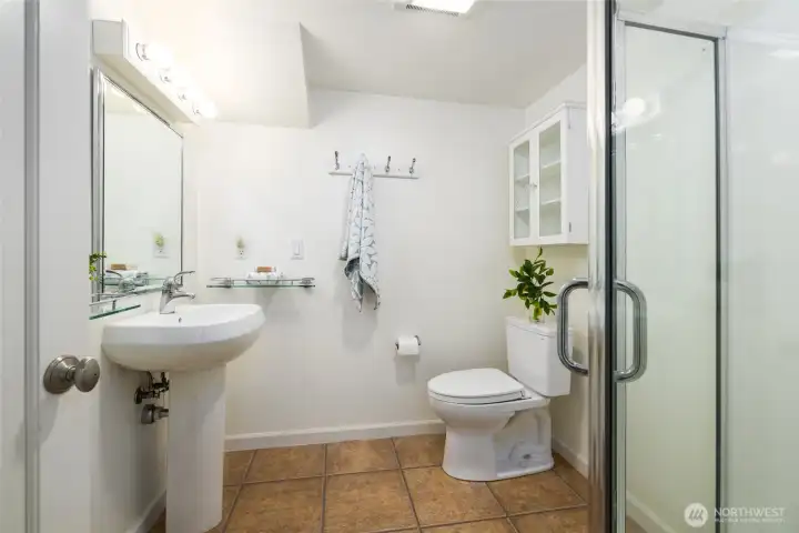 Downstairs 3/4 bath.