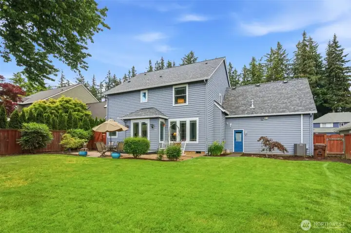 Yard - Fenced Yard - Fenced