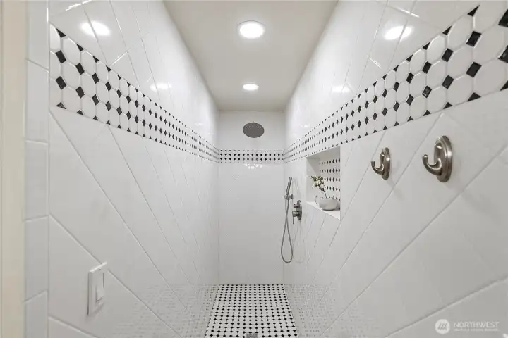 Primary shower