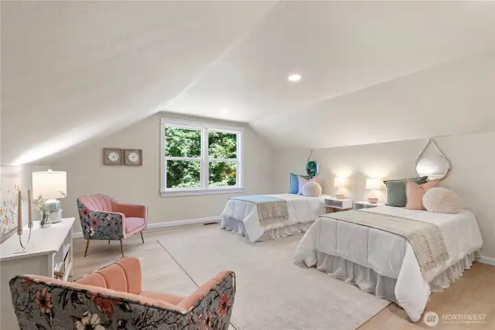 4th bedroom upstairs