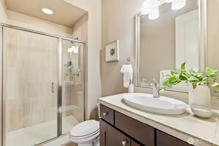 Bathroom w/ shower on Main Floor