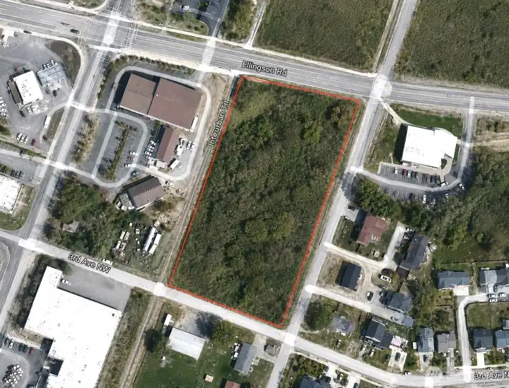 Overhead view with approximate boundaries in red.