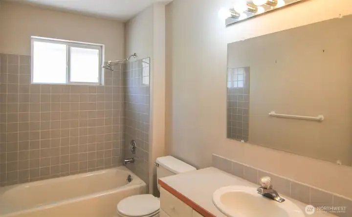 MAIN BATHROOM