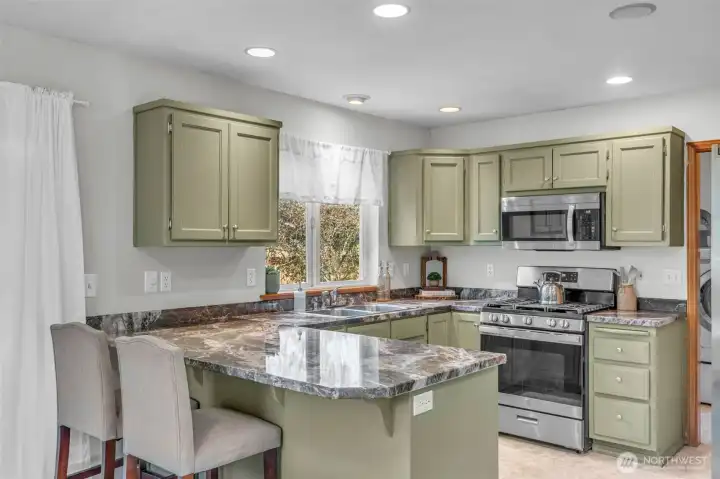 Kitchen with eating area