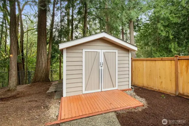 A second freestanding shed.
