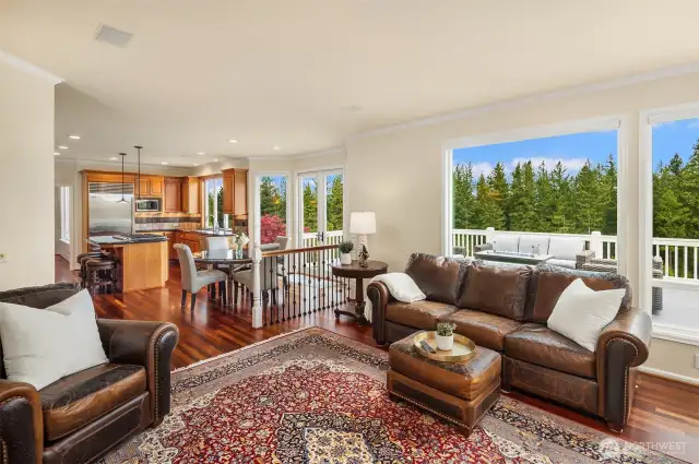 The perfect gathering hub to keep everyone connected.