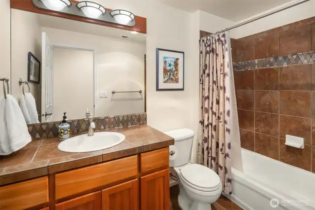 Full bath off the guest suite.