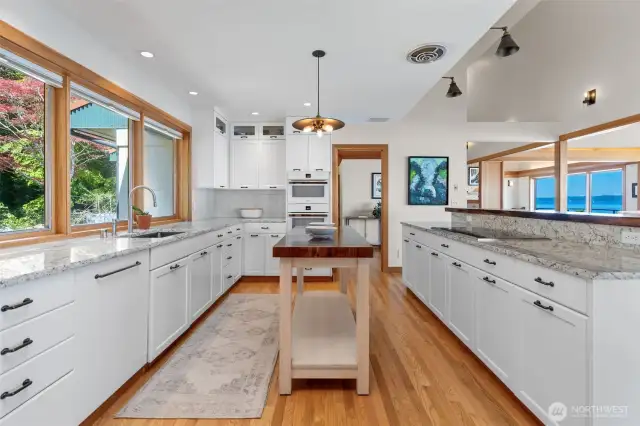 Absolutely stunning kitchen designed and built with entertaining in mind.