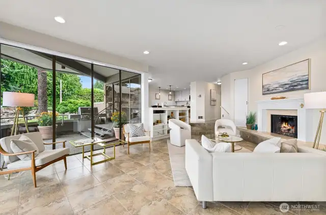Floor to ceiling glass throughout the living areas bring in lots of light and wonderful vistas.