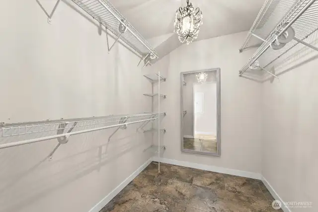 Big walk-in closet.