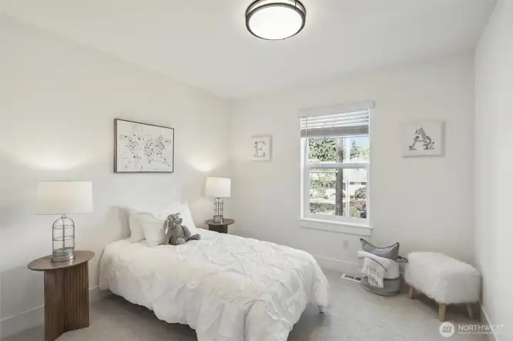 2nd bedroom