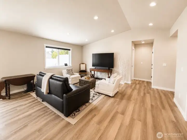 Spacious living room