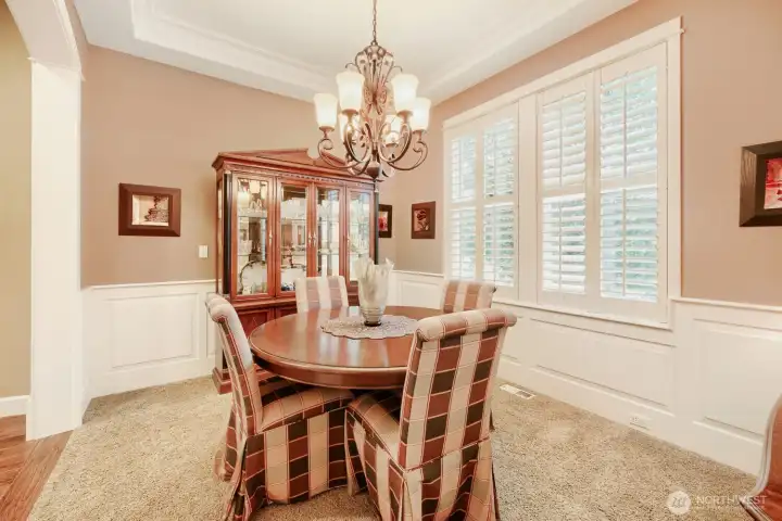 Formal Dining on Main