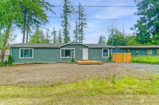 Large, level back yard.