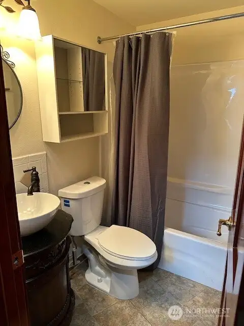 Another bathroom