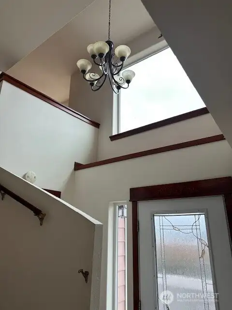 Light and bright entry