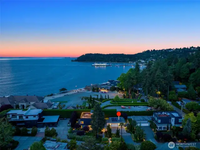 Enjoy sweeping views of the Puget Sound, Olympic Mountains, and sunsets from the expansive rooftop deck and loft.