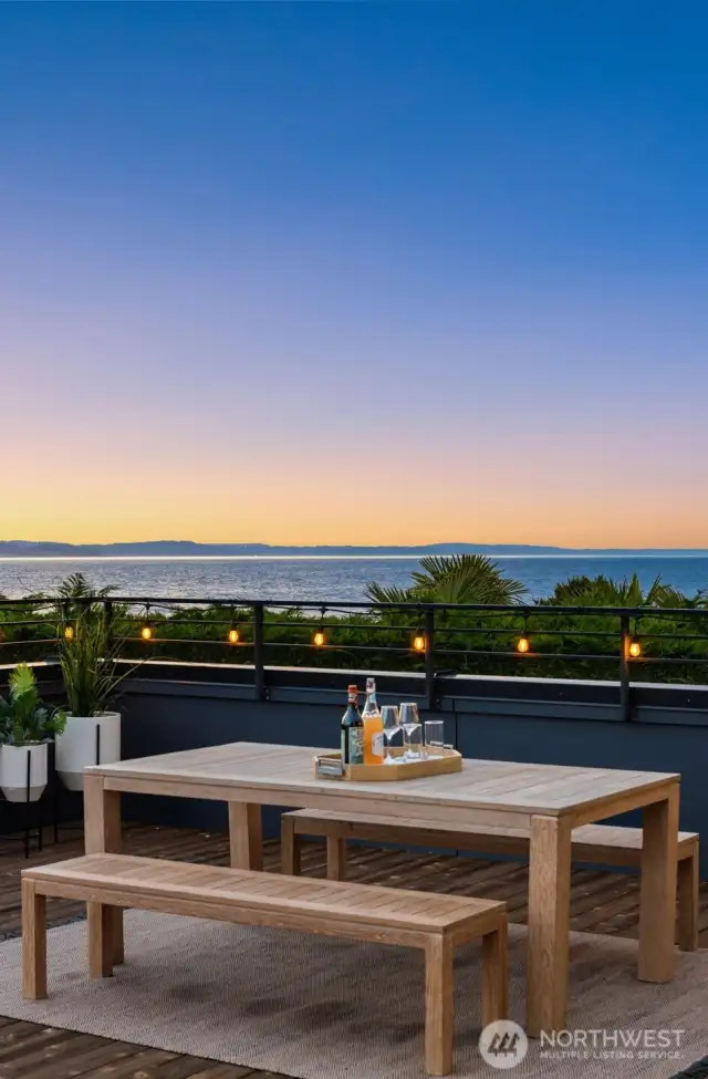 Stunning sweeping views of the Puget Sound, Olympic Mountains, and sunsets.
