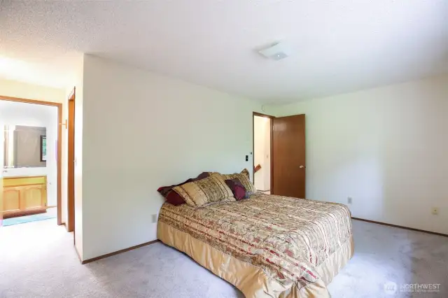 Primary bed