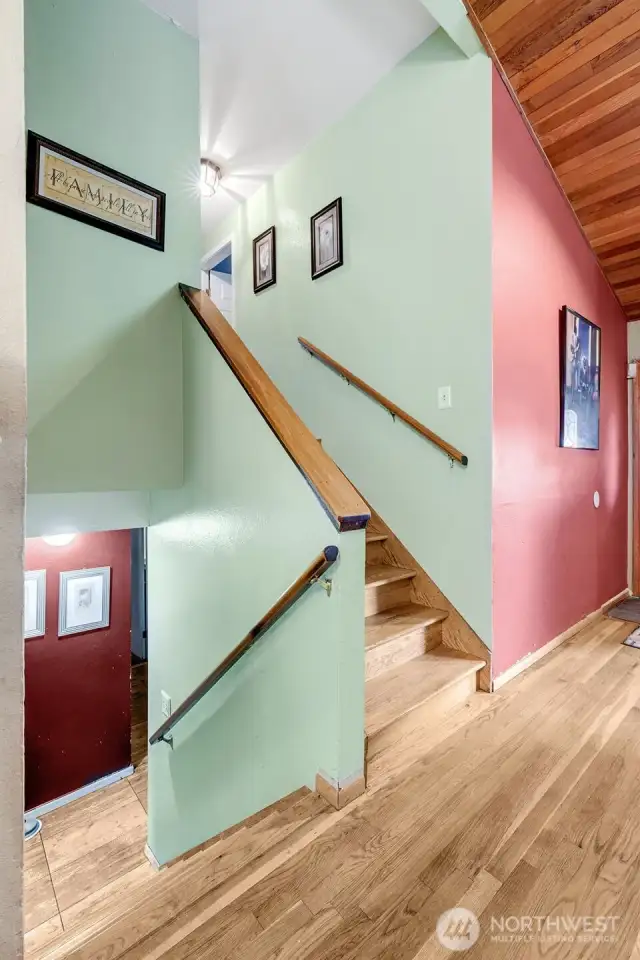 Ultra modern multi-level design for the 1970's! Upper level has bedrooms, office and sun room. Lower level has recroom, bedroom, 1/2bath and laundry.