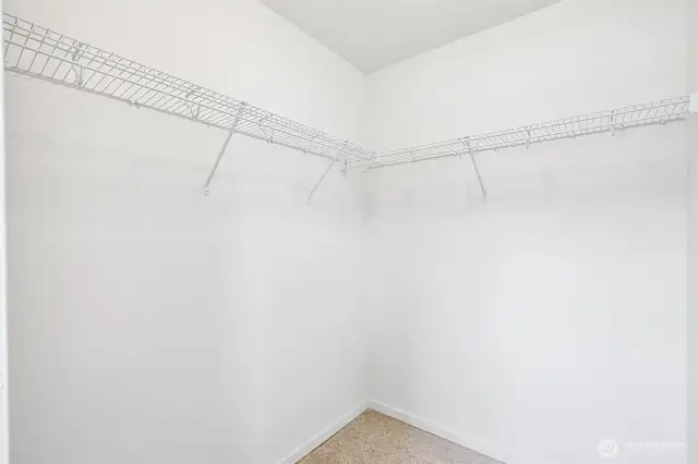 Photographs are for illustrative purposes only. Features, finishes, interior/exterior colors, landscaping and floorplan shown may vary from actual homes built.