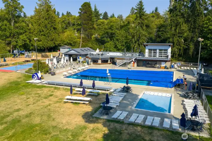 Lot A rights gives you access the to beach, athletic courts