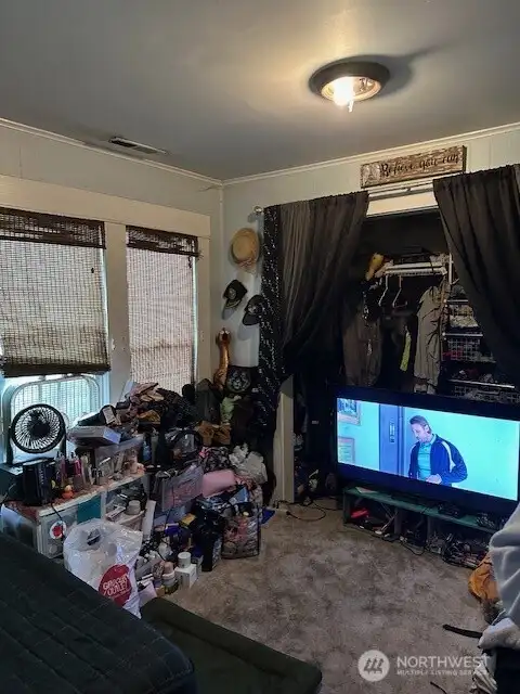 Large main bedroom with walk in closet. Upstairs