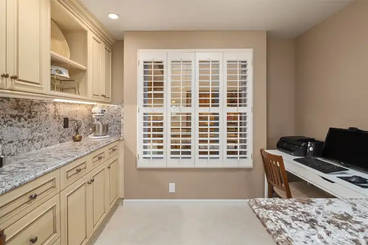 Flexible office or intimate dining nook — your choice