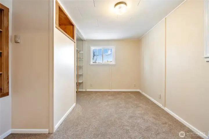 New carpet and paint throughout