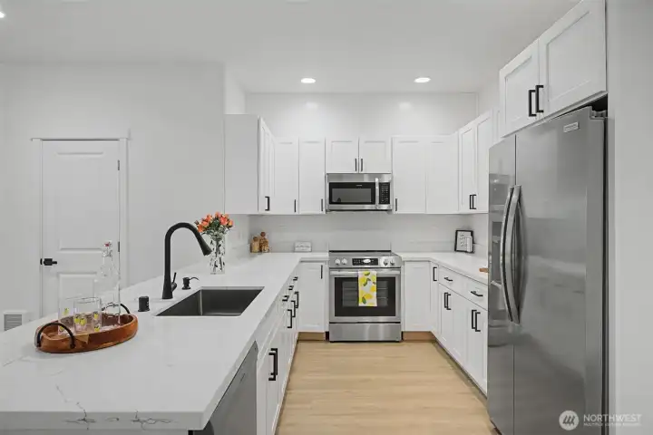 Photos of the model unit