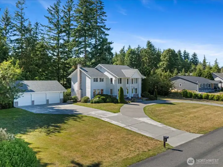 Wonderful home in a very private setting - great for quiet lifestyle or entertaining and large gatherings.