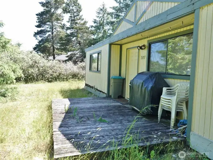 Front Deck and Entry.