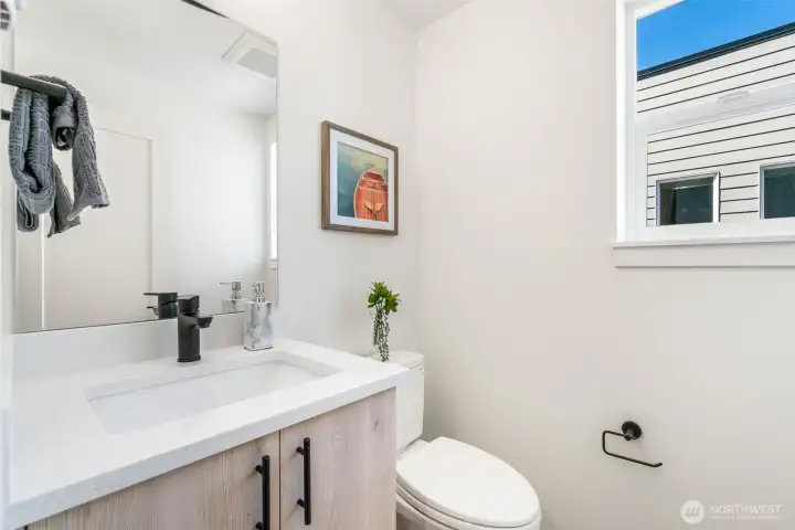 Guest Bath on Main Living Level Guest Bath on Main Living Level