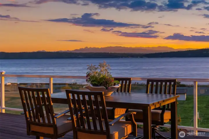 Relax on the expansive 100-foot deck spanning the length of the home as eagles soar overhead and whales drift by.