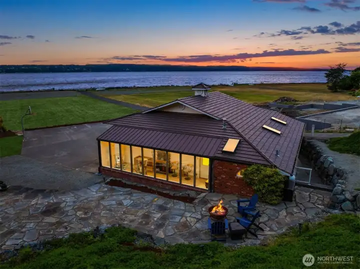 Imagine the convenience of having your RV and boat storage right at the water’s edge, making it effortless to launch into your next waterfront adventure.