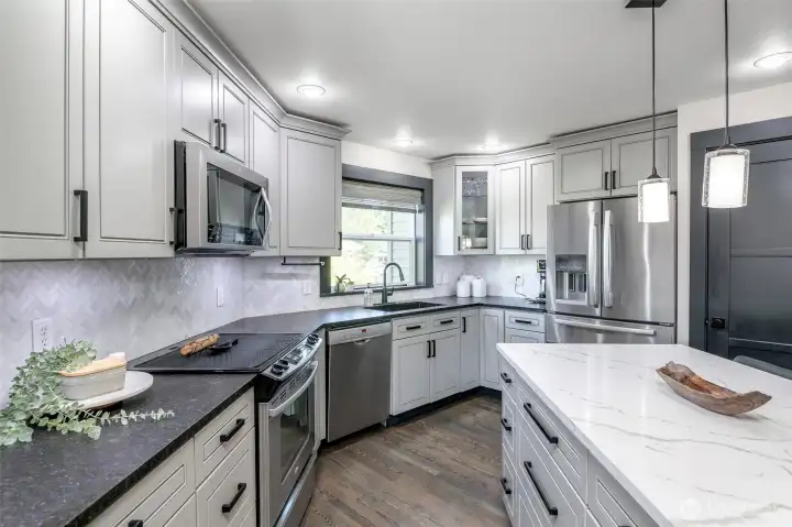 All appliances stay. Yes that door is a pantry.