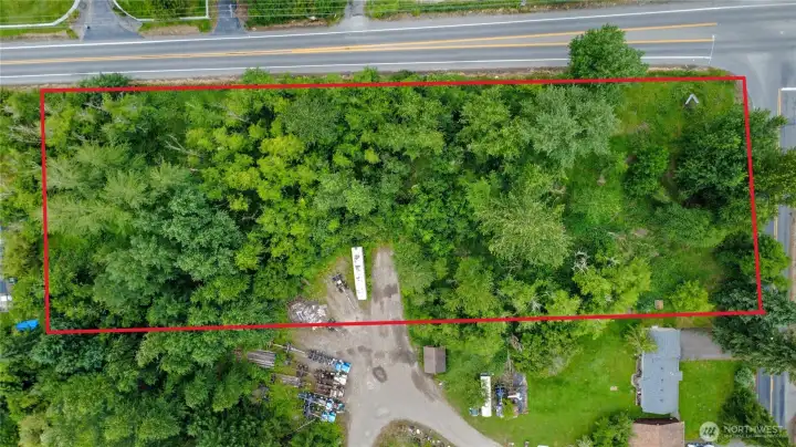 This is approximate property lines. Buyer to verify to their own satisfaction This is approximate property lines. Buyer to verify to their own satisfaction