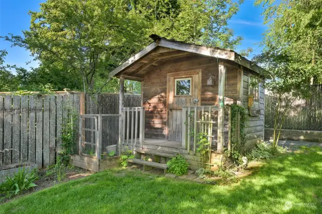 Adorable shed for tool storage/gardening supplies