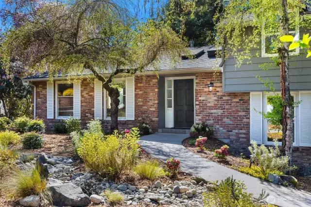 Beautiful 7209 76th Ave SE