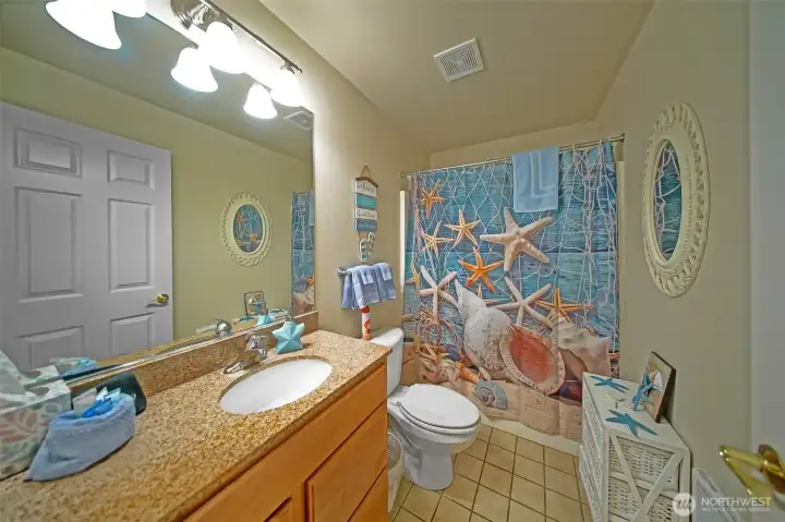 Common area full bath