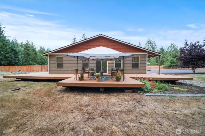 1450 SF home. Private wrap around deck