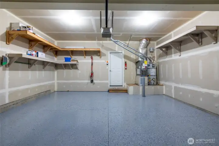 Brand-new epoxy garage flooring for durability and easy maintenance