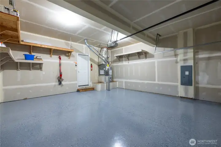 Brand-new epoxy garage flooring for durability and easy maintenance