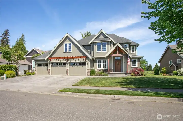 Welcome home to 812 Sunrise Drive.  Located on the West side of Lynden!